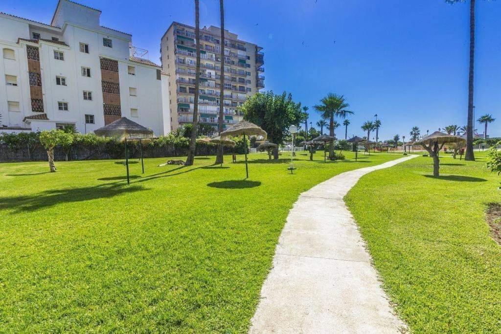 Nice And Cozy Studio At The Beachfront Benalmadena Luaran gambar