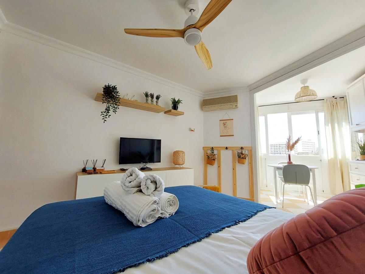 Nice And Cozy Studio At The Beachfront Benalmadena Luaran gambar